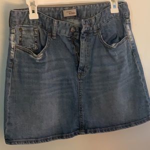 Gap jean mini skirt size 6